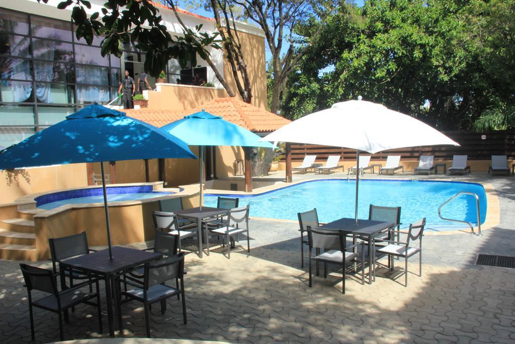 Hotel Royal Oasis (Adults Only) Порт о Пренс Екстериор снимка