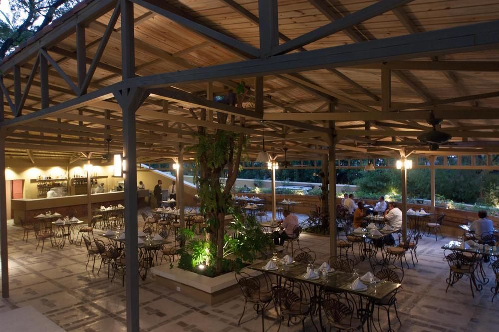 Hotel Royal Oasis (Adults Only) Порт о Пренс Екстериор снимка