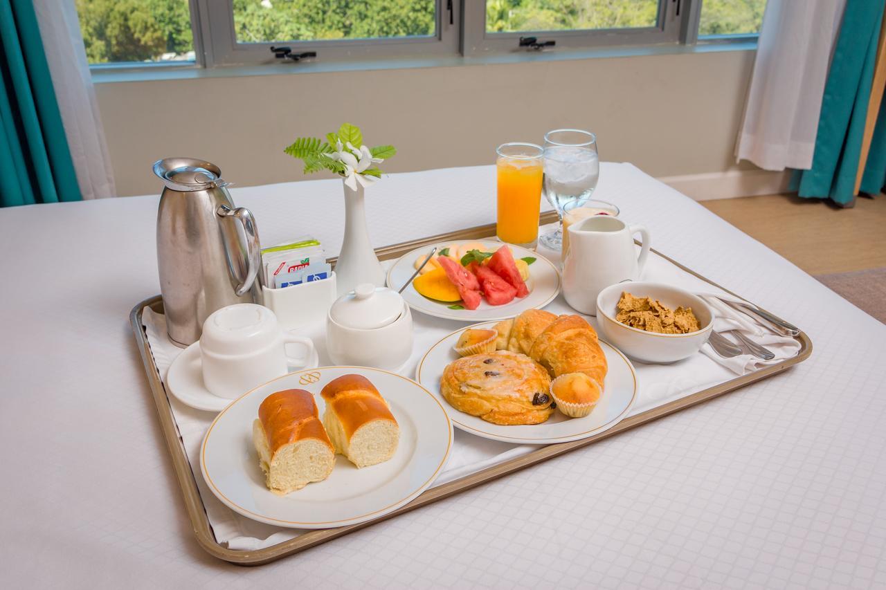 Hotel Royal Oasis (Adults Only) Порт о Пренс Екстериор снимка