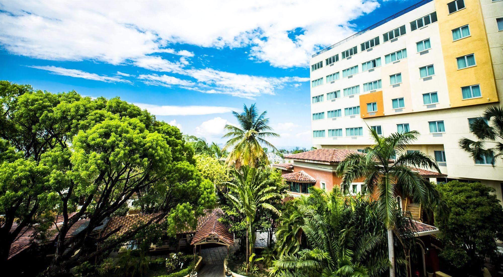 Hotel Royal Oasis (Adults Only) Порт о Пренс Екстериор снимка
